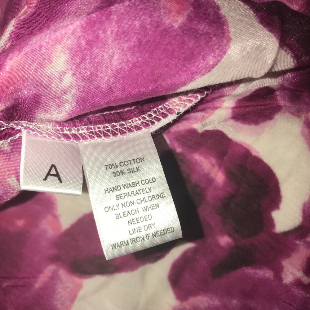 Ann Taylor Loft Floral Top 1927 - Picture 5 of 6
